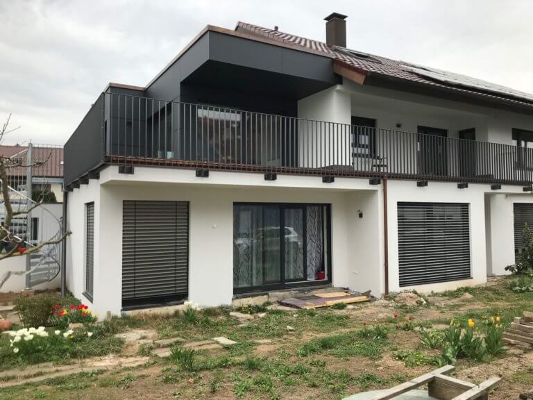 Balkongeländer mit Wendeltreppe – Schlosserei Schad GmbH